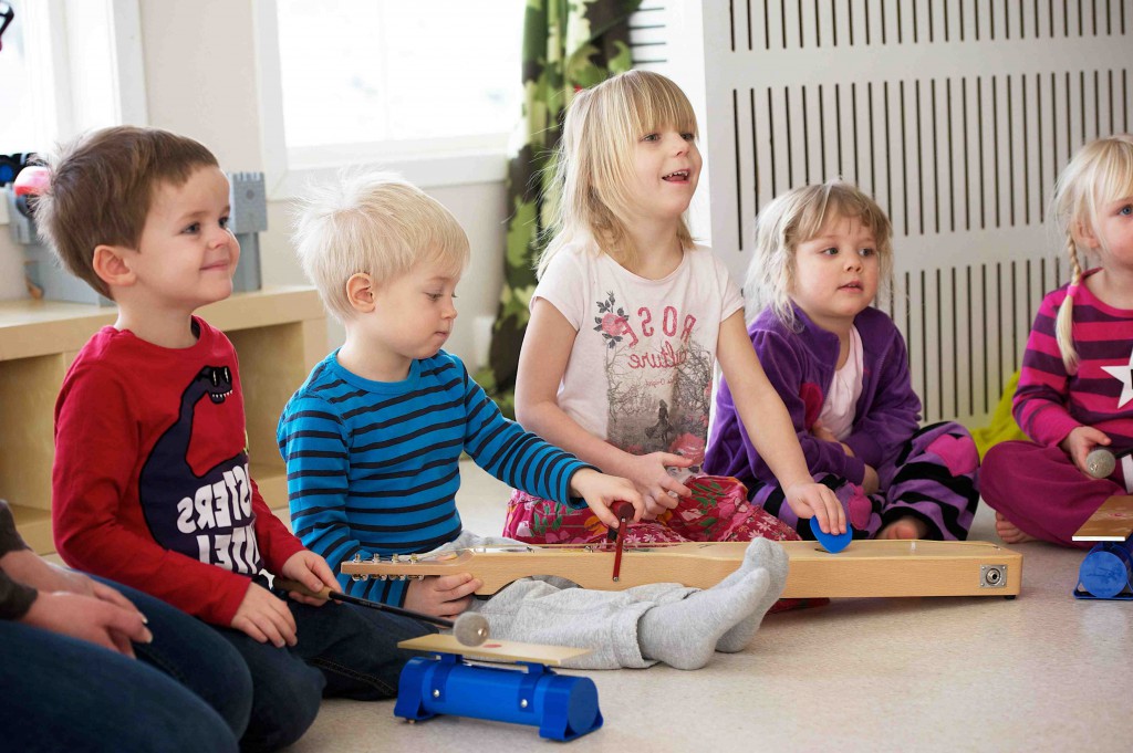 3 children playing together